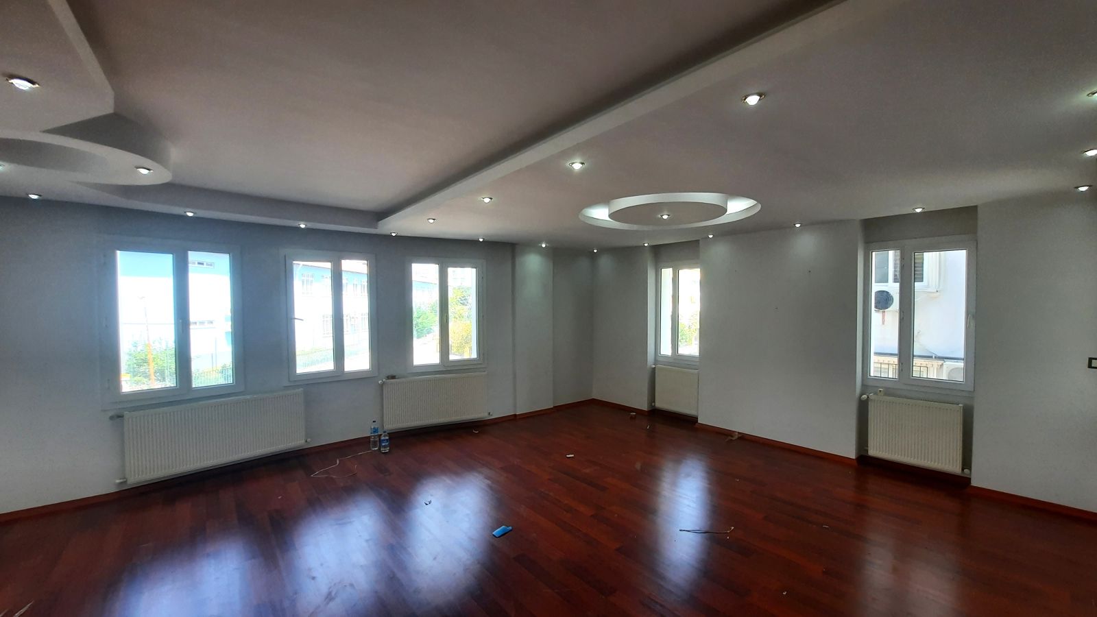 BULVARDA 4+1 230 M2 NET KULLANIMLI HER KAT TEK DAİRE DOĞLAGAZLI KİRALIK DAİRE