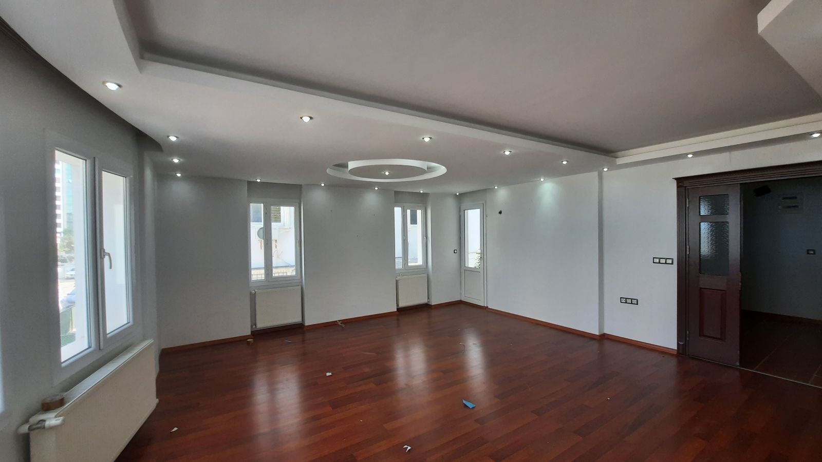 BULVARDA 4+1 230 M2 NET KULLANIMLI HER KAT TEK DAİRE DOĞLAGAZLI KİRALIK DAİRE