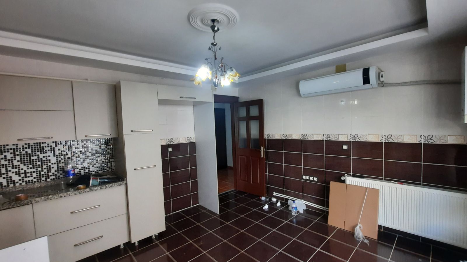 BULVARDA 4+1 230 M2 NET KULLANIMLI HER KAT TEK DAİRE DOĞLAGAZLI KİRALIK DAİRE