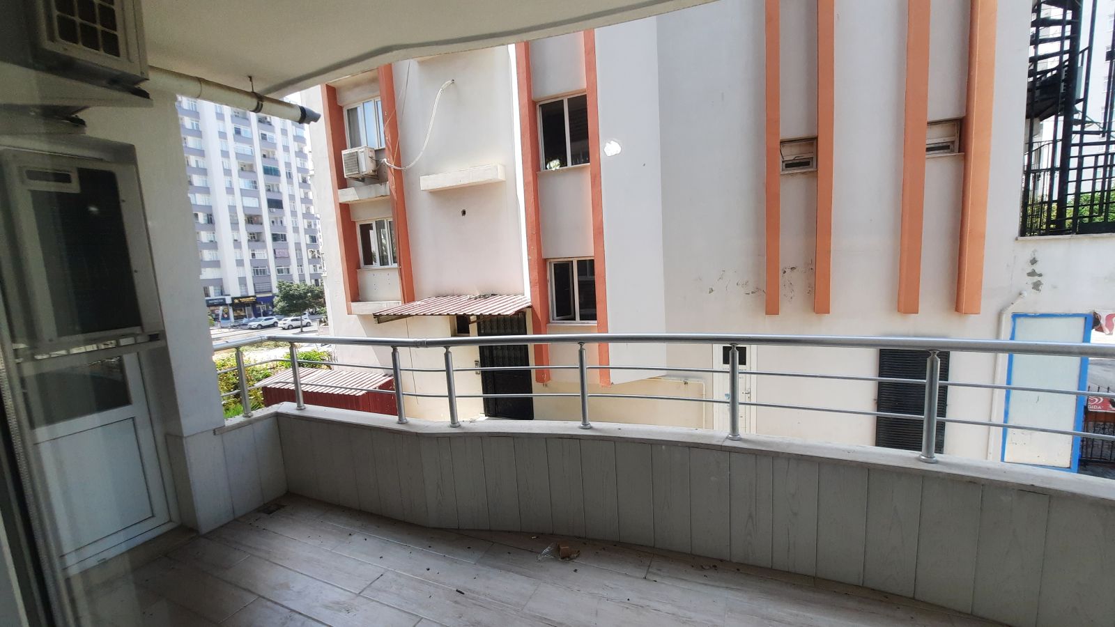 BULVARDA 4+1 230 M2 NET KULLANIMLI HER KAT TEK DAİRE DOĞLAGAZLI KİRALIK DAİRE