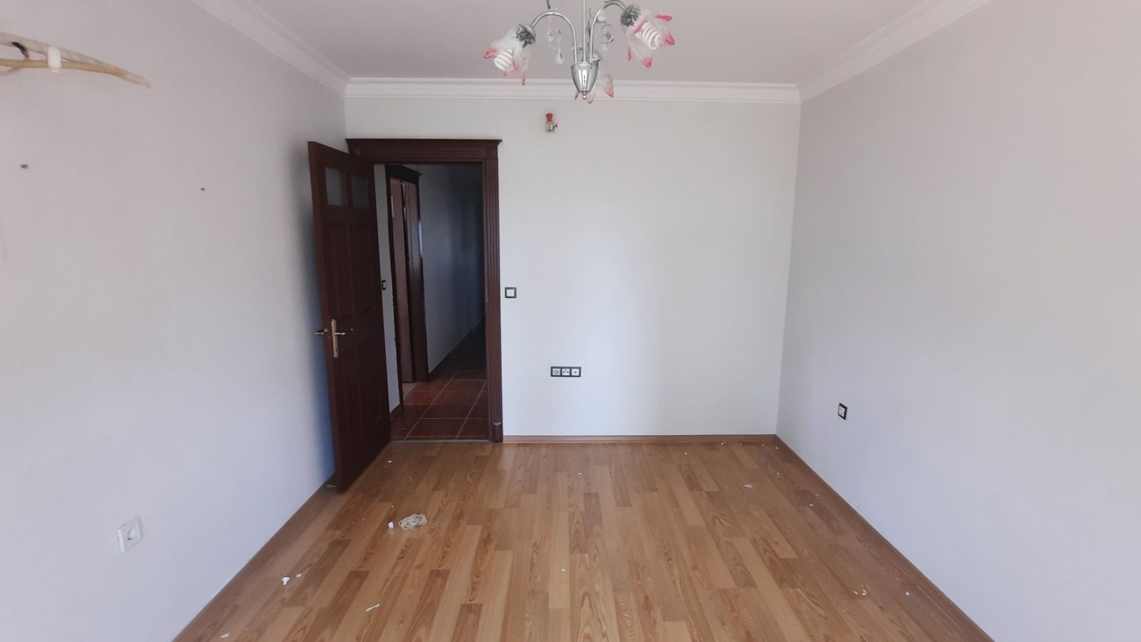 BULVARDA 4+1 230 M2 NET KULLANIMLI HER KAT TEK DAİRE DOĞLAGAZLI KİRALIK DAİRE