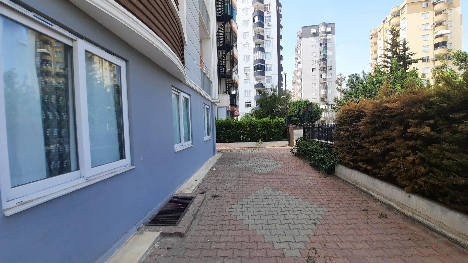 BULVARDA 4+1 230 M2 NET KULLANIMLI HER KAT TEK DAİRE DOĞLAGAZLI KİRALIK DAİRE