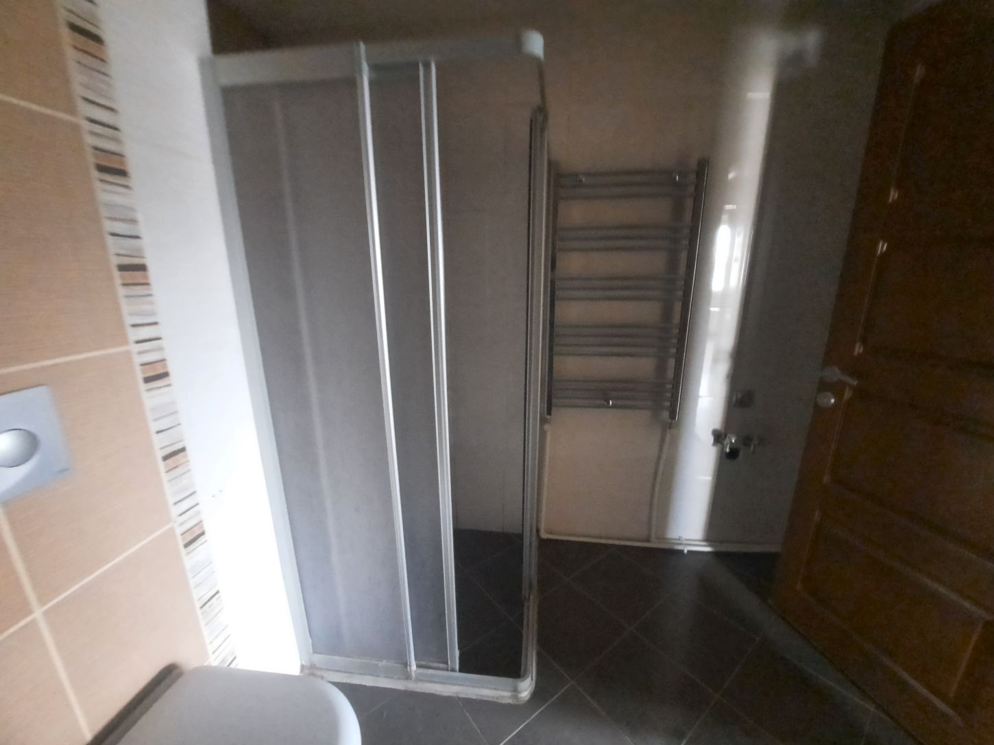 BELEDİYE EVLERİ MH KİRALIK 4+1 BULVARDA SİTEDE DOĞALGAZLI
