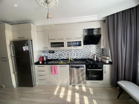 BELEDİYE EVLERİ BULVARDA SİTEDE KAPALI MUTFAK MASRAFSIZ 3+1 DAİRE