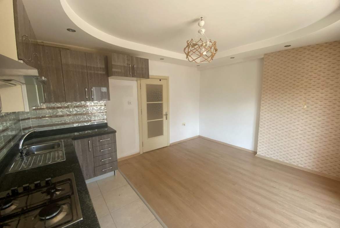 Adana çukurova Belediye evlerinde bulvarda doğalgazlı 4+1 kiralık daire