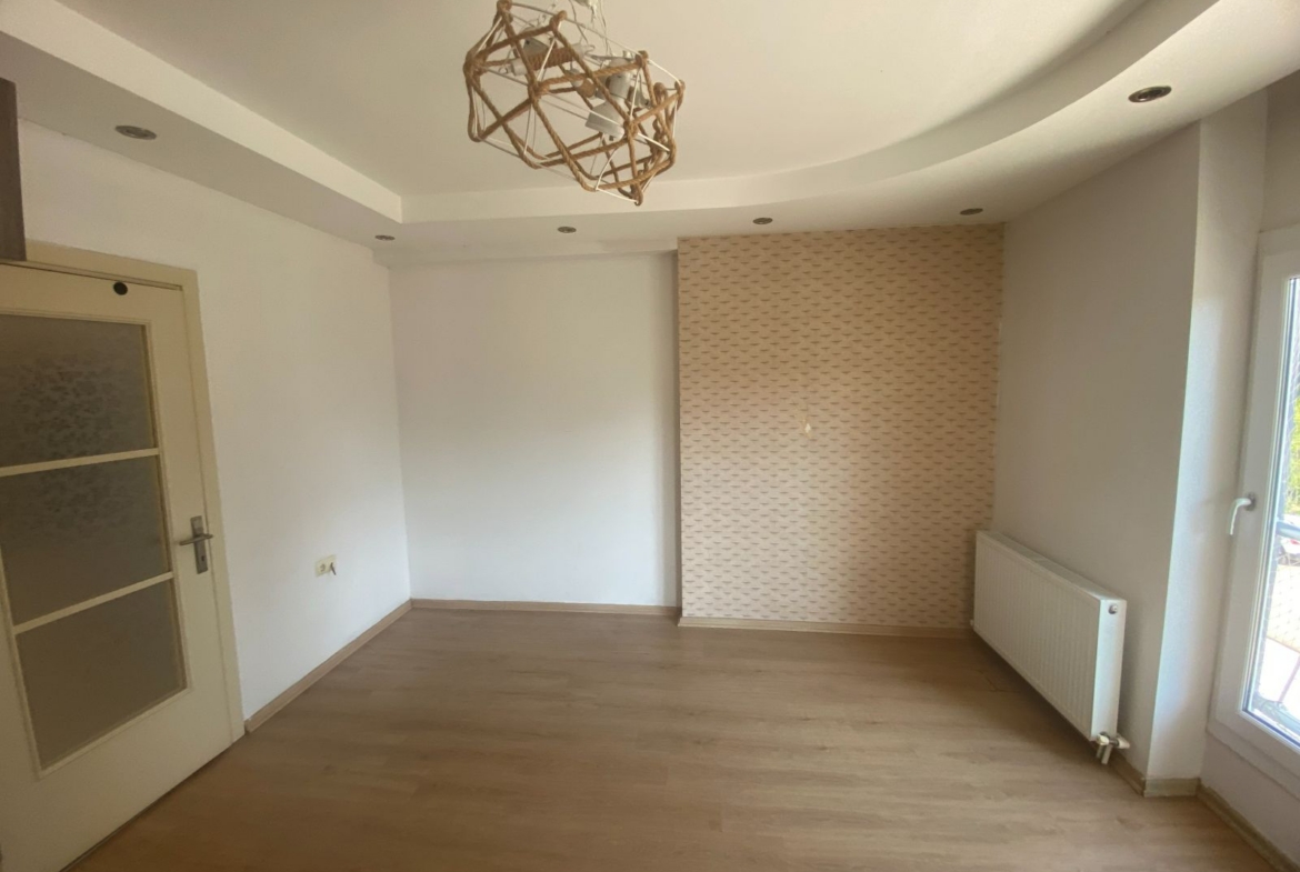 Adana çukurova Belediye evlerinde bulvarda doğalgazlı 4+1 kiralık daire