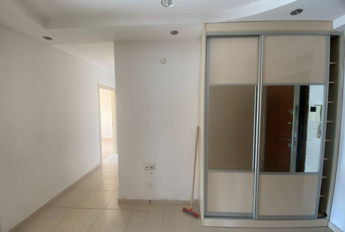Adana çukurova Belediye evlerinde bulvarda doğalgazlı 4+1 kiralık daire