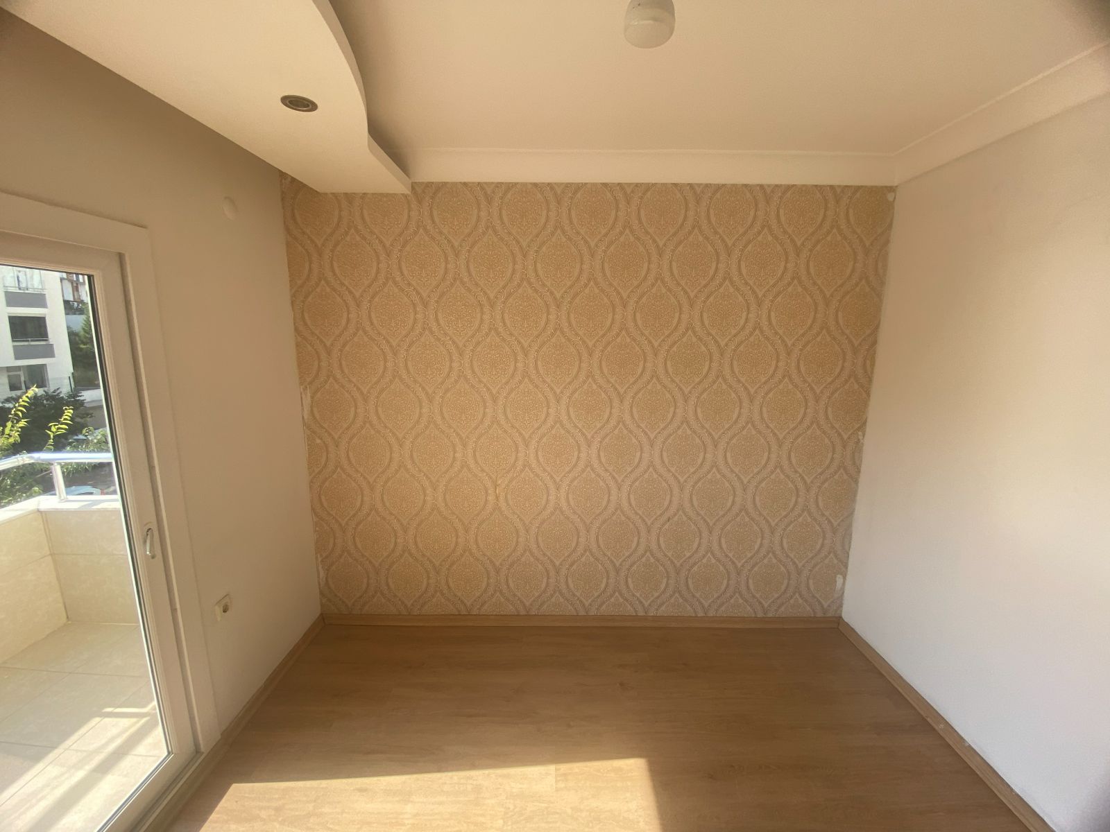 Çukurova belediye evleri özcanpark sitesi B blok 1 kat kiralık 4+1 daire 22 Adana çukurova Belediye evlerinde bulvarda doğalgazlı 4+1 kiralık daire