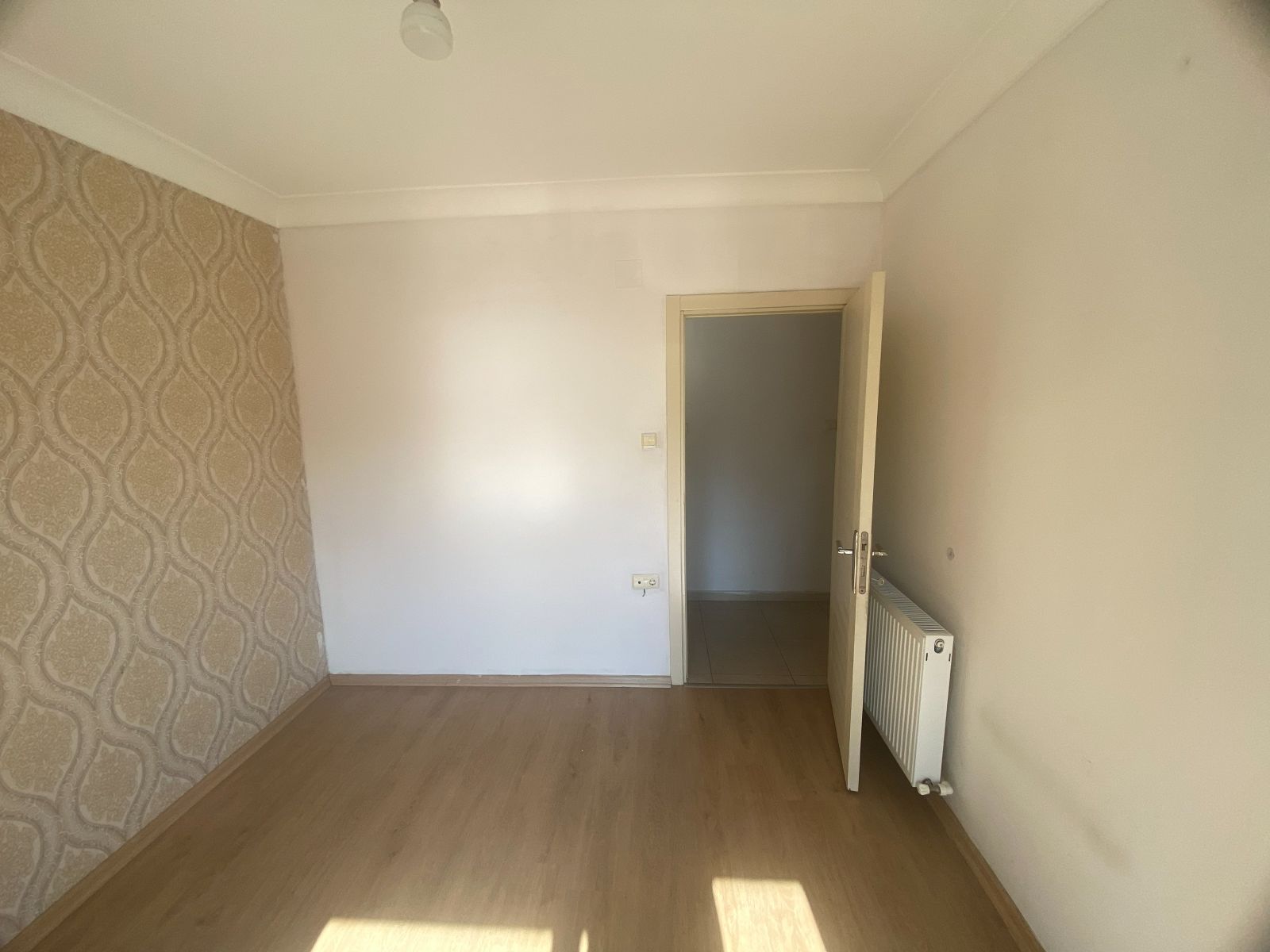 Çukurova belediye evleri özcanpark sitesi B blok 1 kat kiralık 4+1 daire 24 Adana çukurova Belediye evlerinde bulvarda doğalgazlı 4+1 kiralık daire