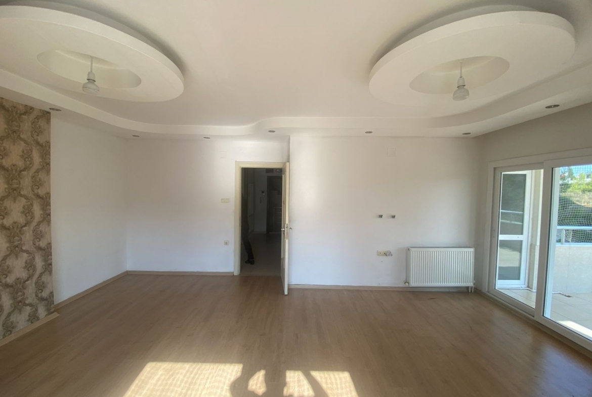 Adana çukurova Belediye evlerinde bulvarda doğalgazlı 4+1 kiralık daire