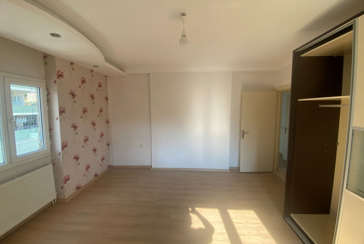 Adana çukurova Belediye evlerinde bulvarda doğalgazlı 4+1 kiralık daire