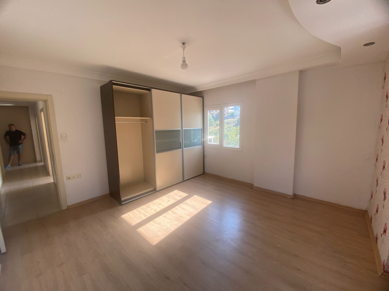 Çukurova belediye evleri özcanpark sitesi B blok 1 kat kiralık 4+1 daire 33 Adana çukurova Belediye evlerinde bulvarda doğalgazlı 4+1 kiralık daire