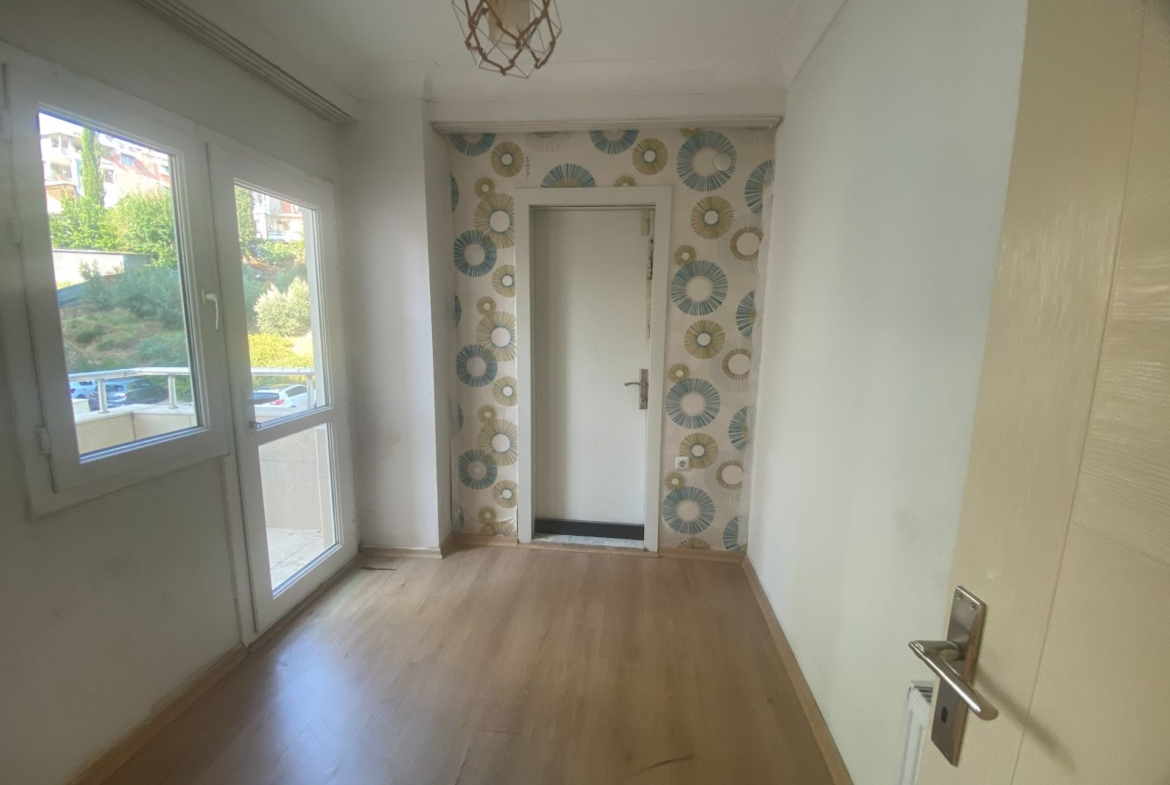 Adana çukurova Belediye evlerinde bulvarda doğalgazlı 4+1 kiralık daire