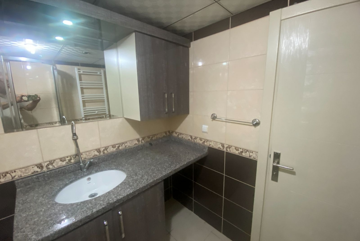 Adana çukurova Belediye evlerinde bulvarda doğalgazlı 4+1 kiralık daire