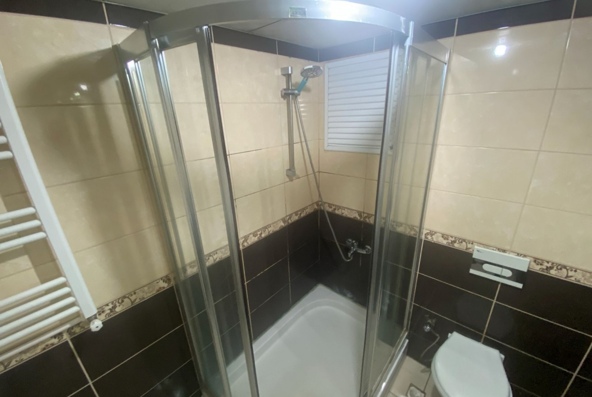 Adana çukurova Belediye evlerinde bulvarda doğalgazlı 4+1 kiralık daire