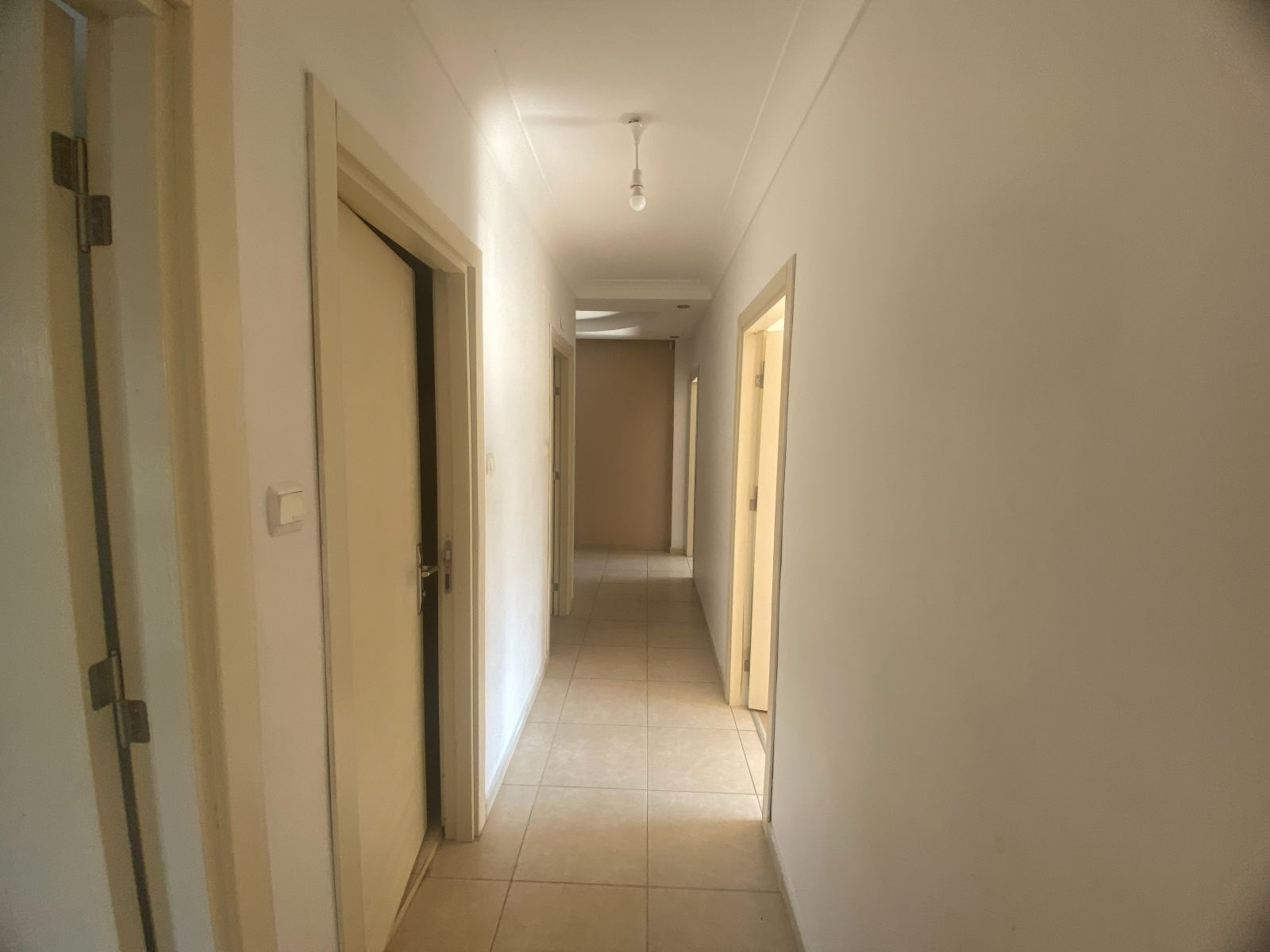 Çukurova belediye evleri özcanpark sitesi B blok 1 kat kiralık 4+1 daire 56 Adana çukurova Belediye evlerinde bulvarda doğalgazlı 4+1 kiralık daire