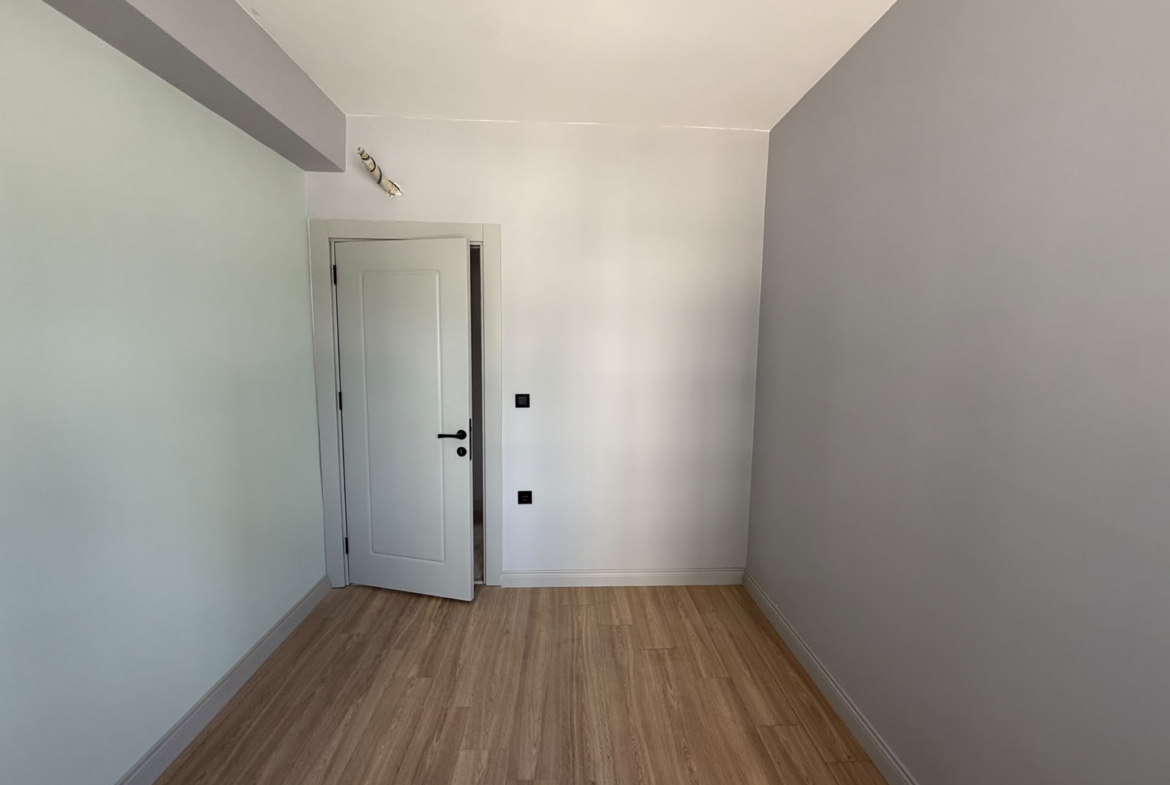 Seyhan Yeşiloba Oto center civarı sitede kiralık 2+1 daire