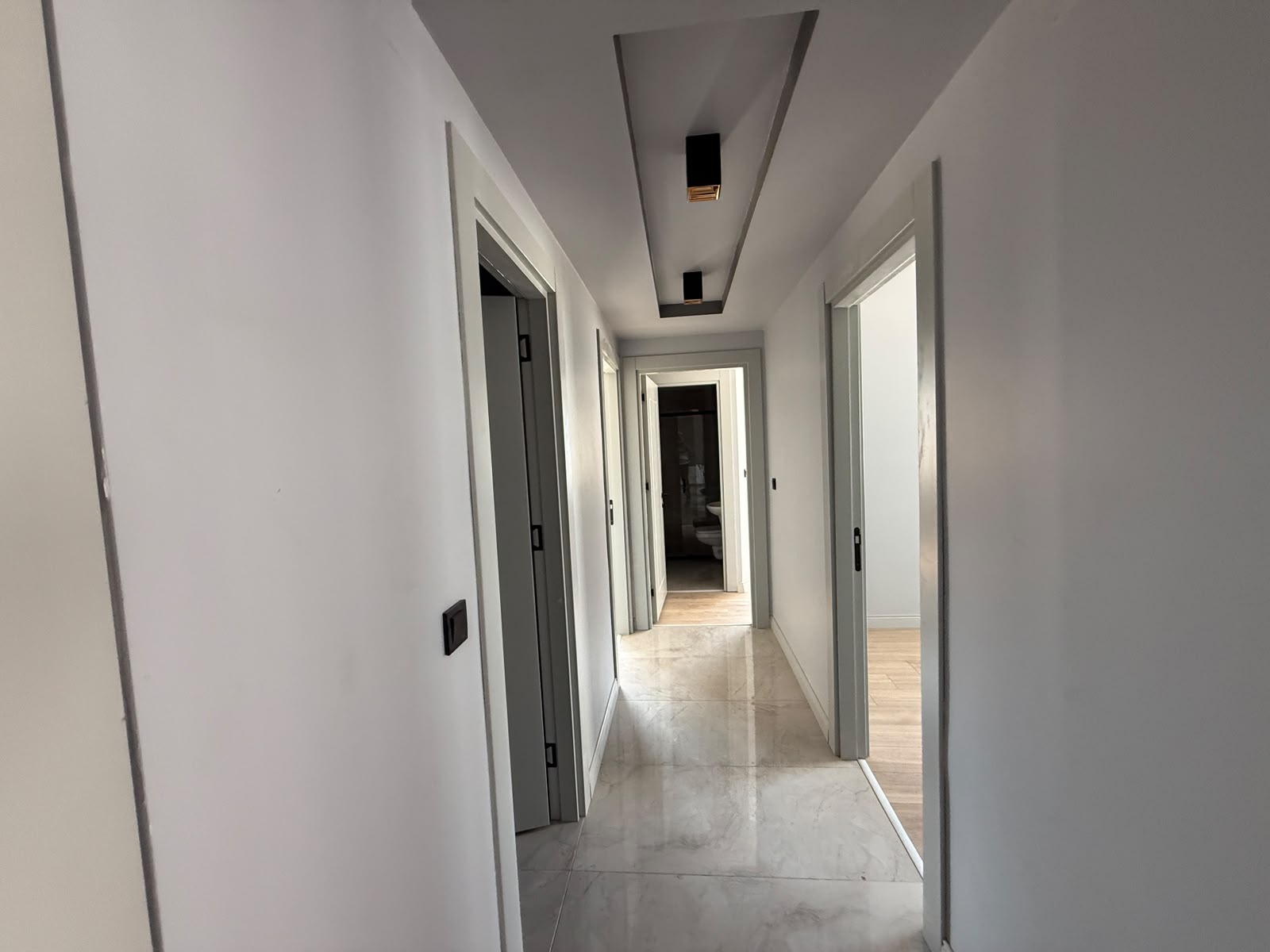 Seyhan Yeşiloba Oto center civarı sitede kiralık 2+1 daire