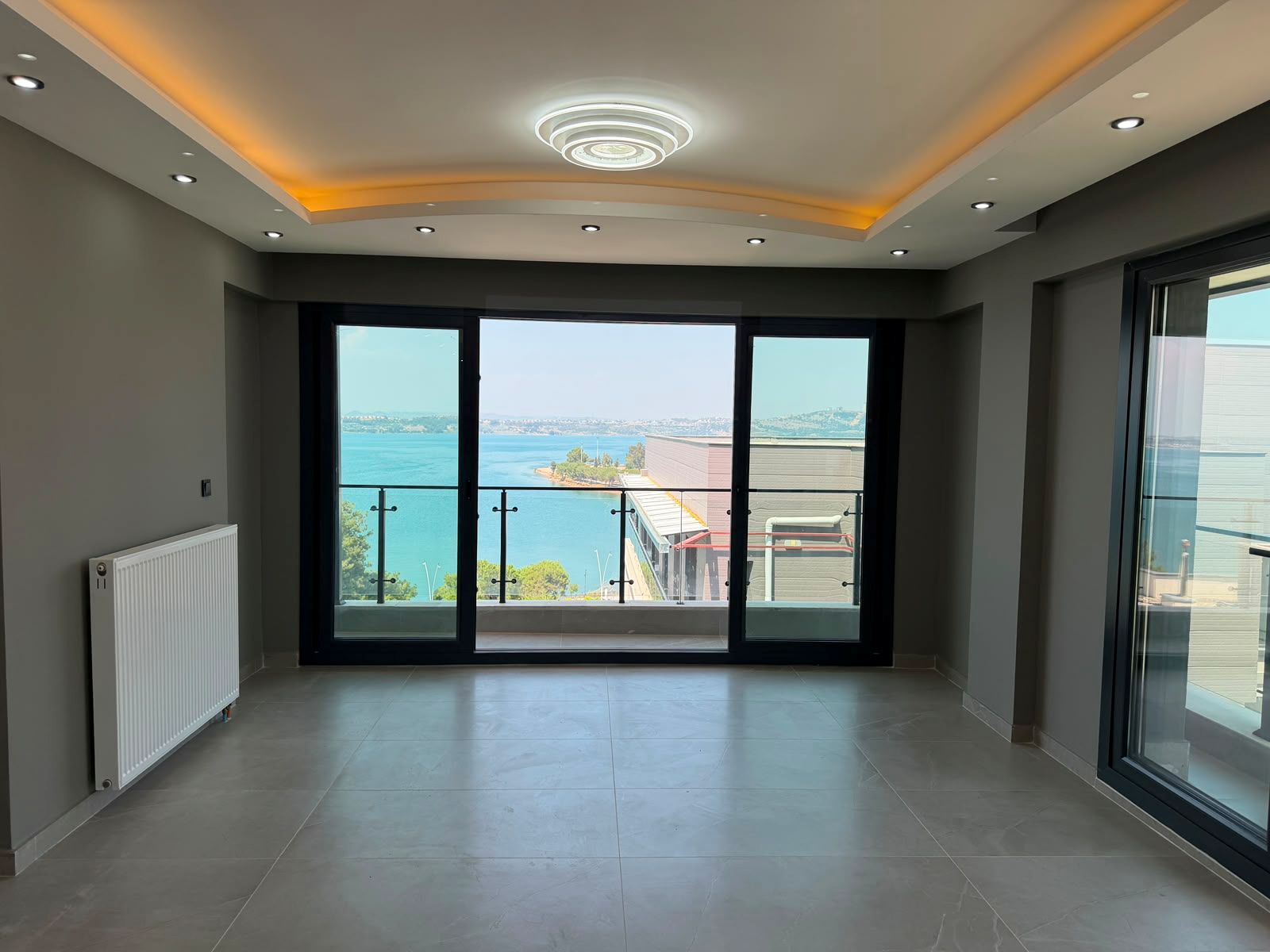 Adana Çukurova Güzelyalı Göl TOKİ evlerinde satılık daire