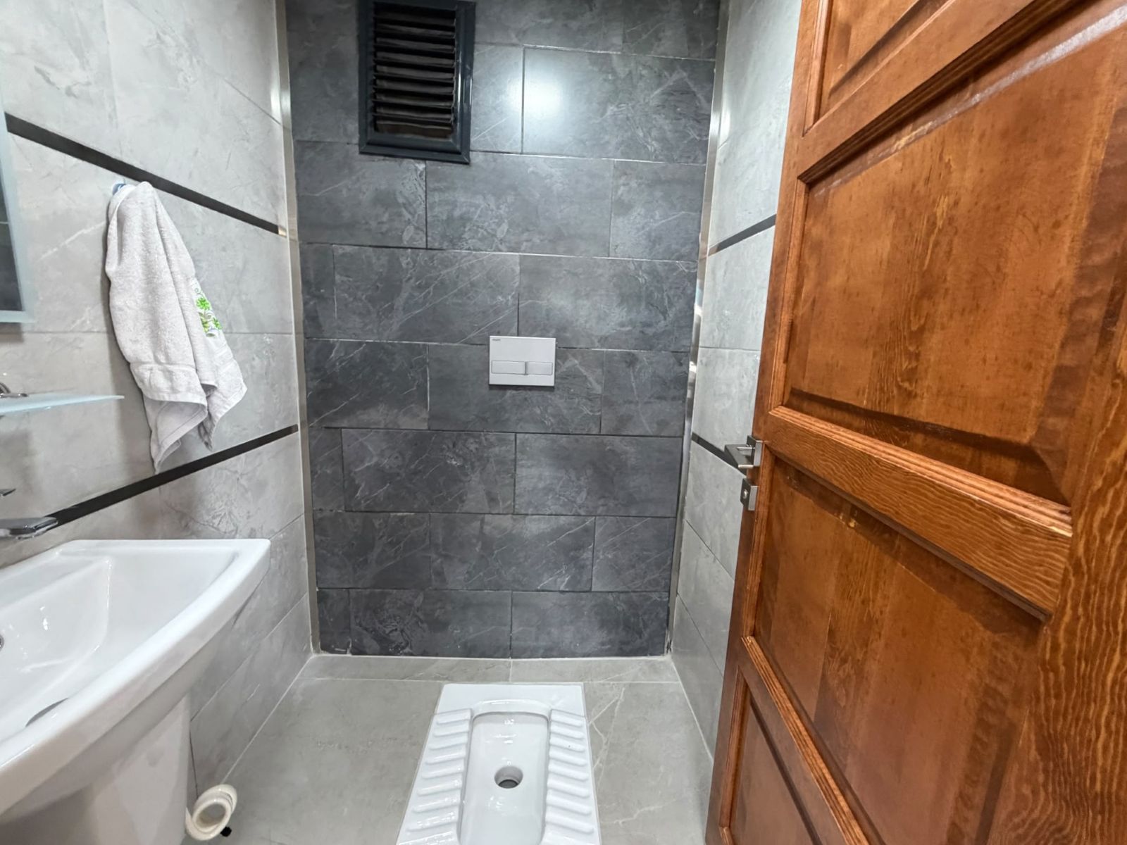 Adana Çukurova Güzelyalı Göl TOKİ evlerinde satılık daire
