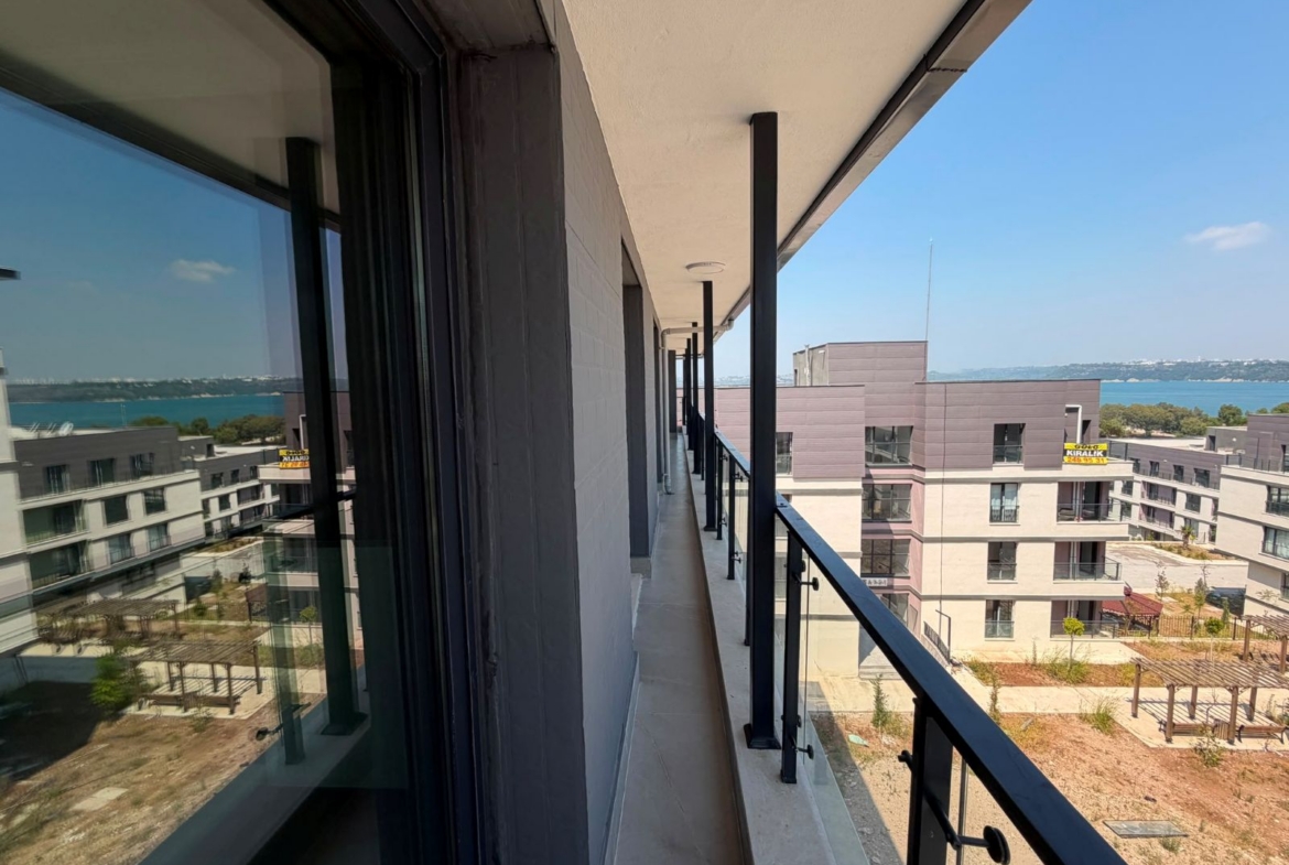 Adana Çukurova Güzelyalı Göl TOKİ evlerinde satılık daire