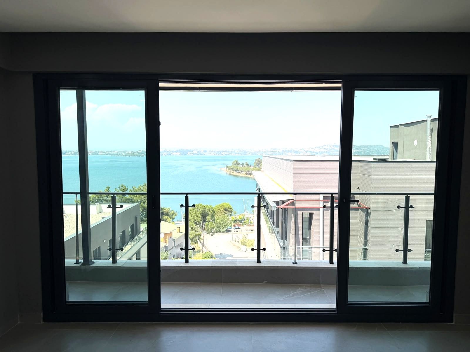 Adana Çukurova Güzelyalı Göl TOKİ evlerinde satılık daire